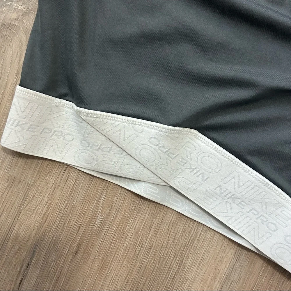 Nike Pro Crop Top - Picture 3 of 4